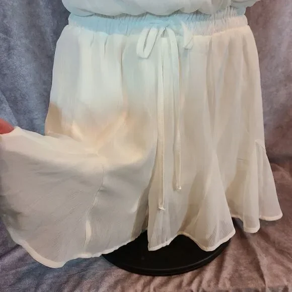 Row.A White Godet Hem Romper Size Medium - Picture 7 of 7